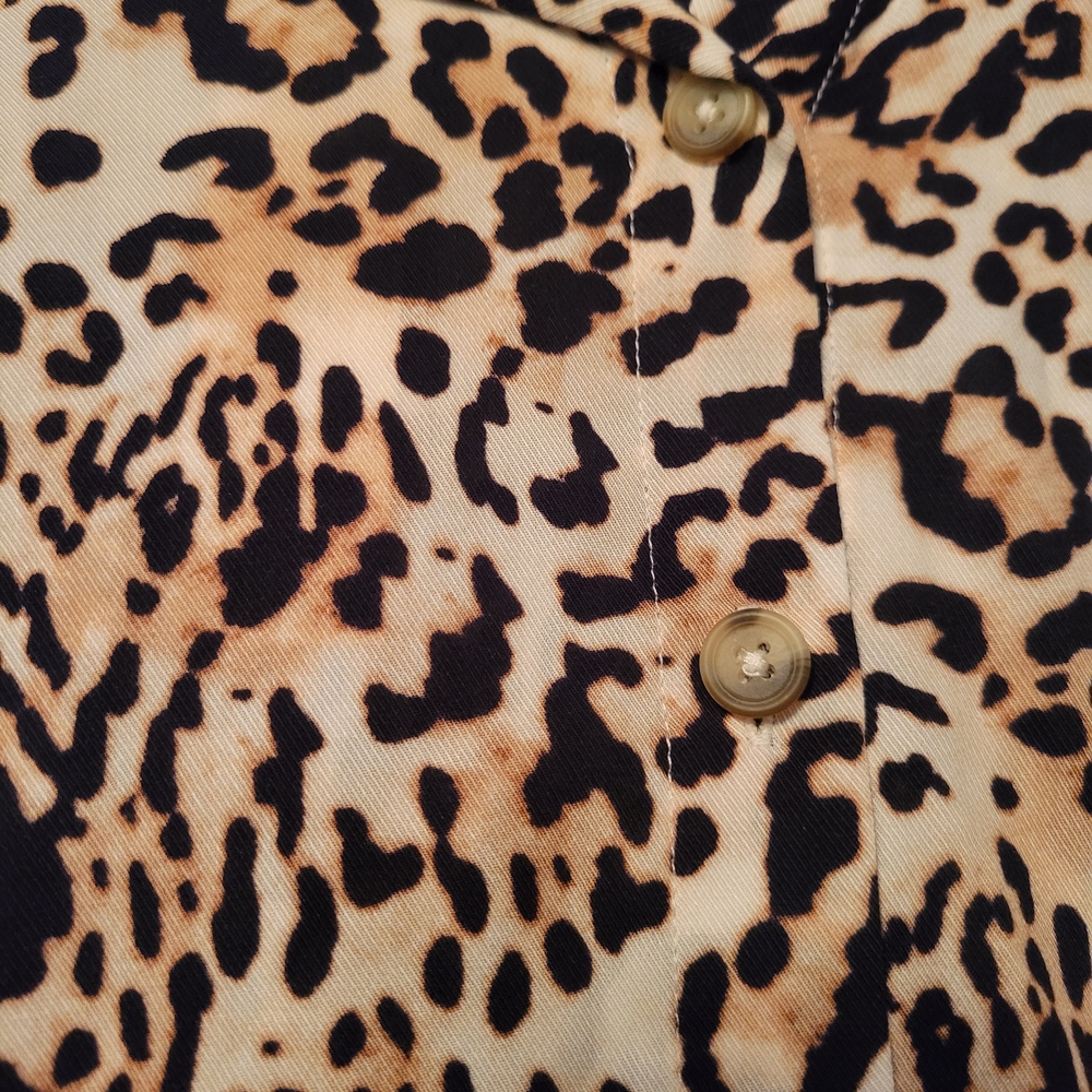 Chico's Leopard Print Button Down Shirt NWT - Picture 7 of 11